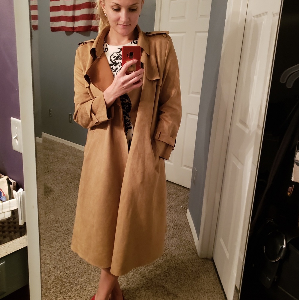 COPY - Coat. Trench coat